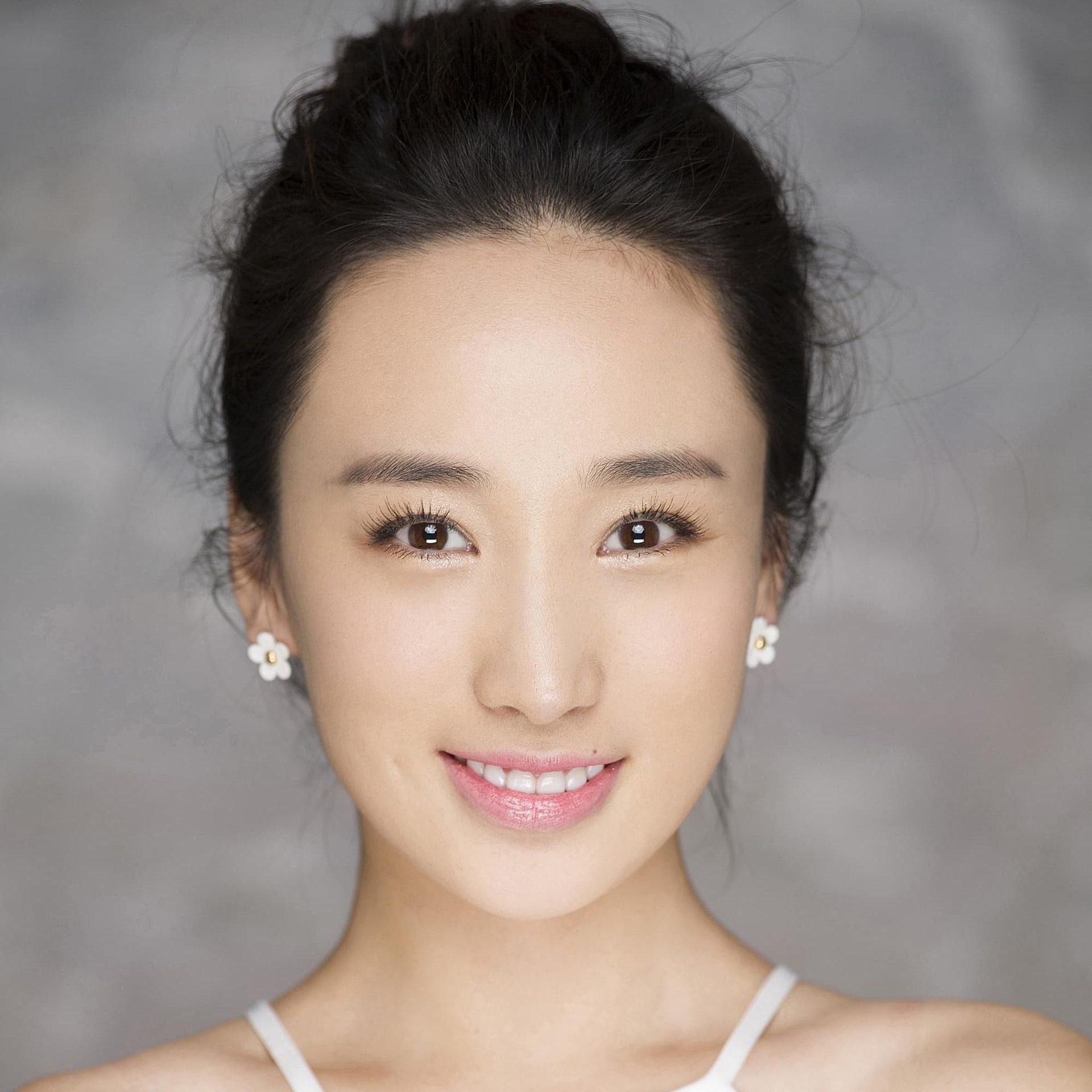 Photo of Yan Li