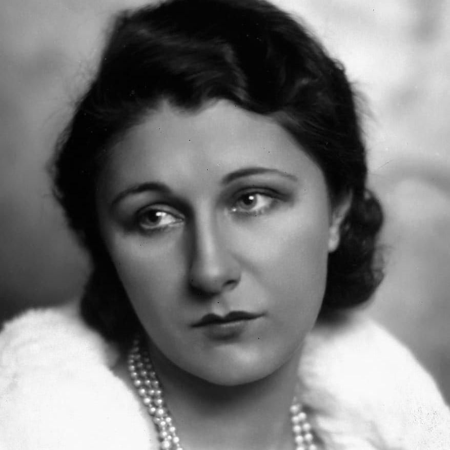 Photo of Judith Anderson