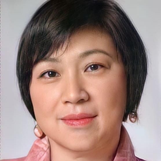 Photo of Anna Ng