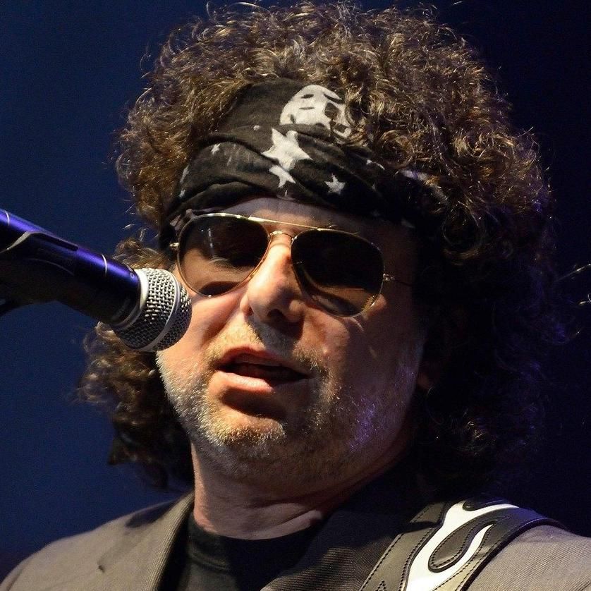 Photo of Andrés Calamaro