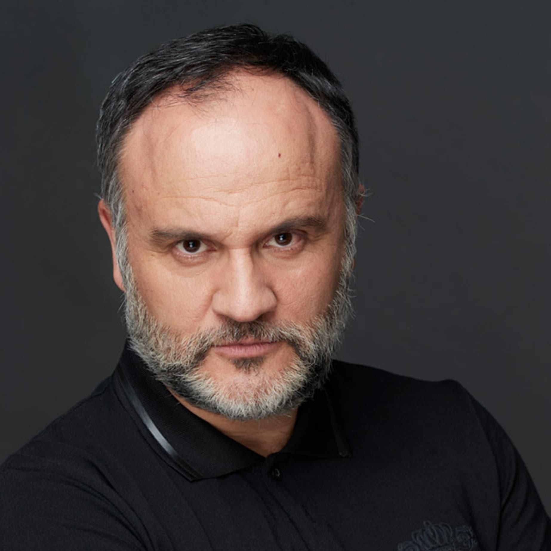 Photo of Carlos Cañas