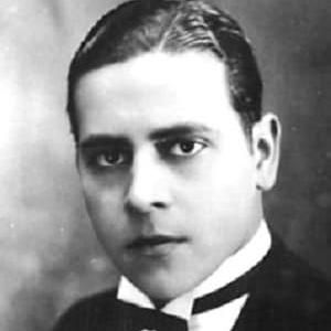 Photo of Carlos Villatoro