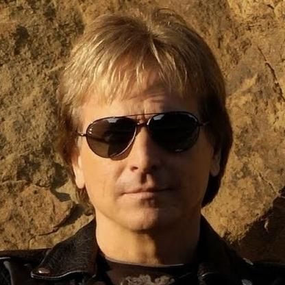Photo of Stan Bush