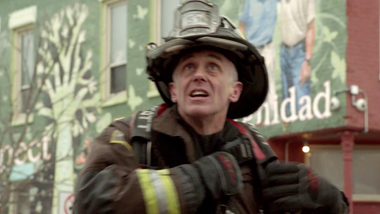 Watch Chicago Fire - Season 7 • Episode 17 - Move a Wall Full Episode Online - Plex