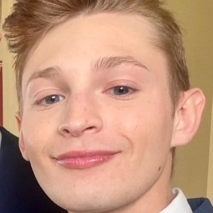 Photo of Garrett Kinsley