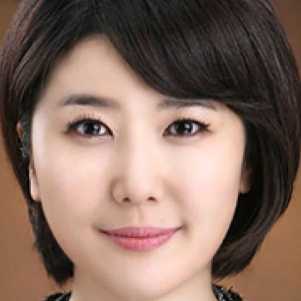 Photo of Shim Soo-mi
