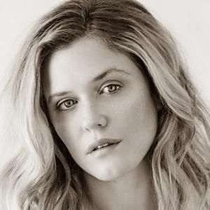 Photo of Harriet Dyer