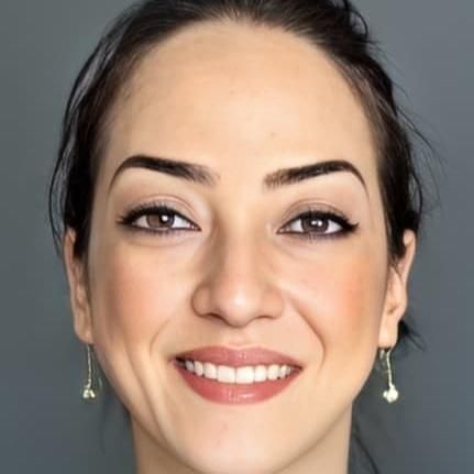 Photo of Özge Mirzalı