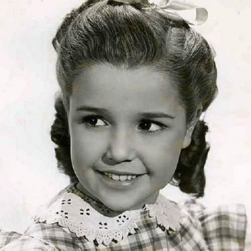 Photo of Shari Robinson