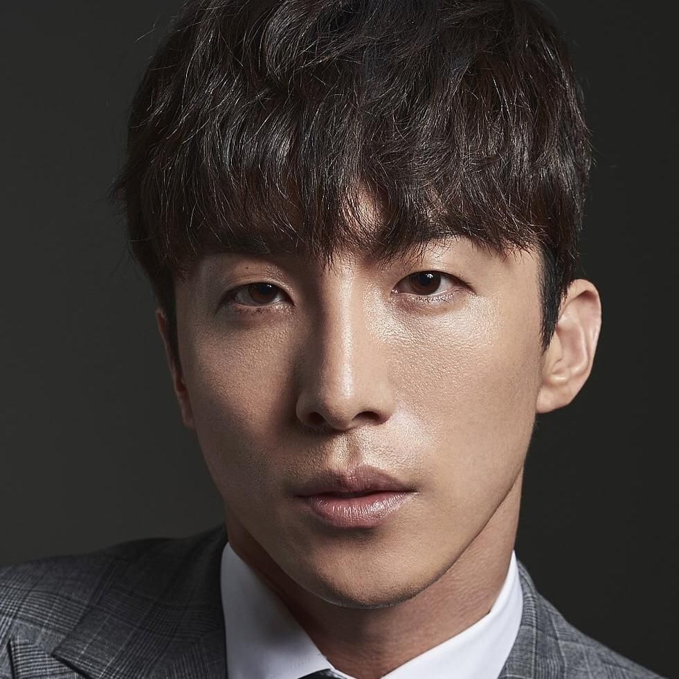 Photo of Dong Hyun-bae