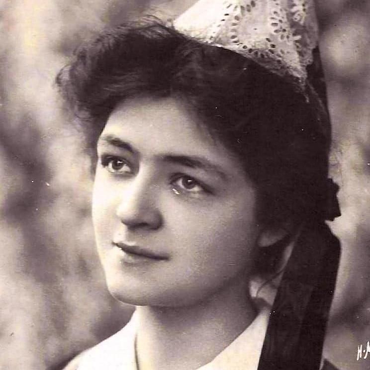 Photo of Marcelle Géniat