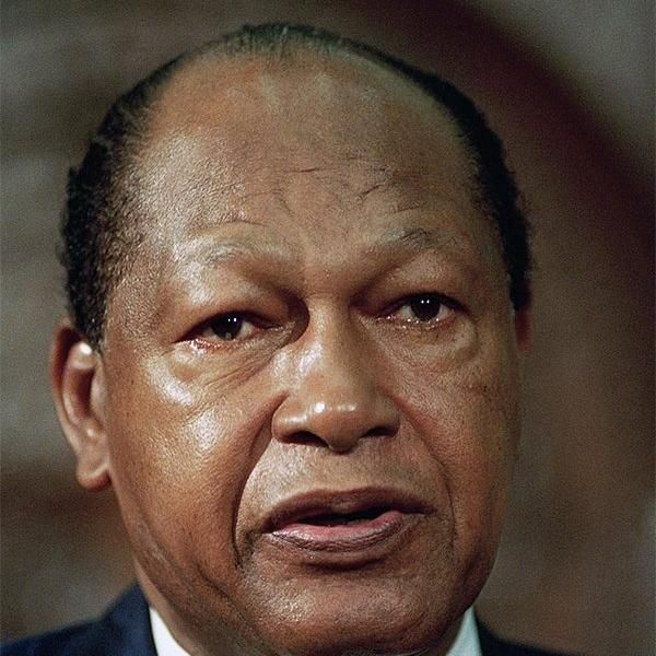 Photo of Tom Bradley