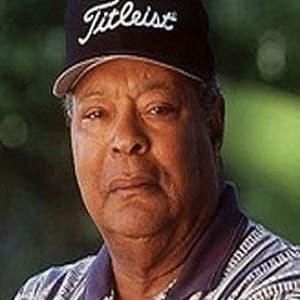 Photo of Earl Woods