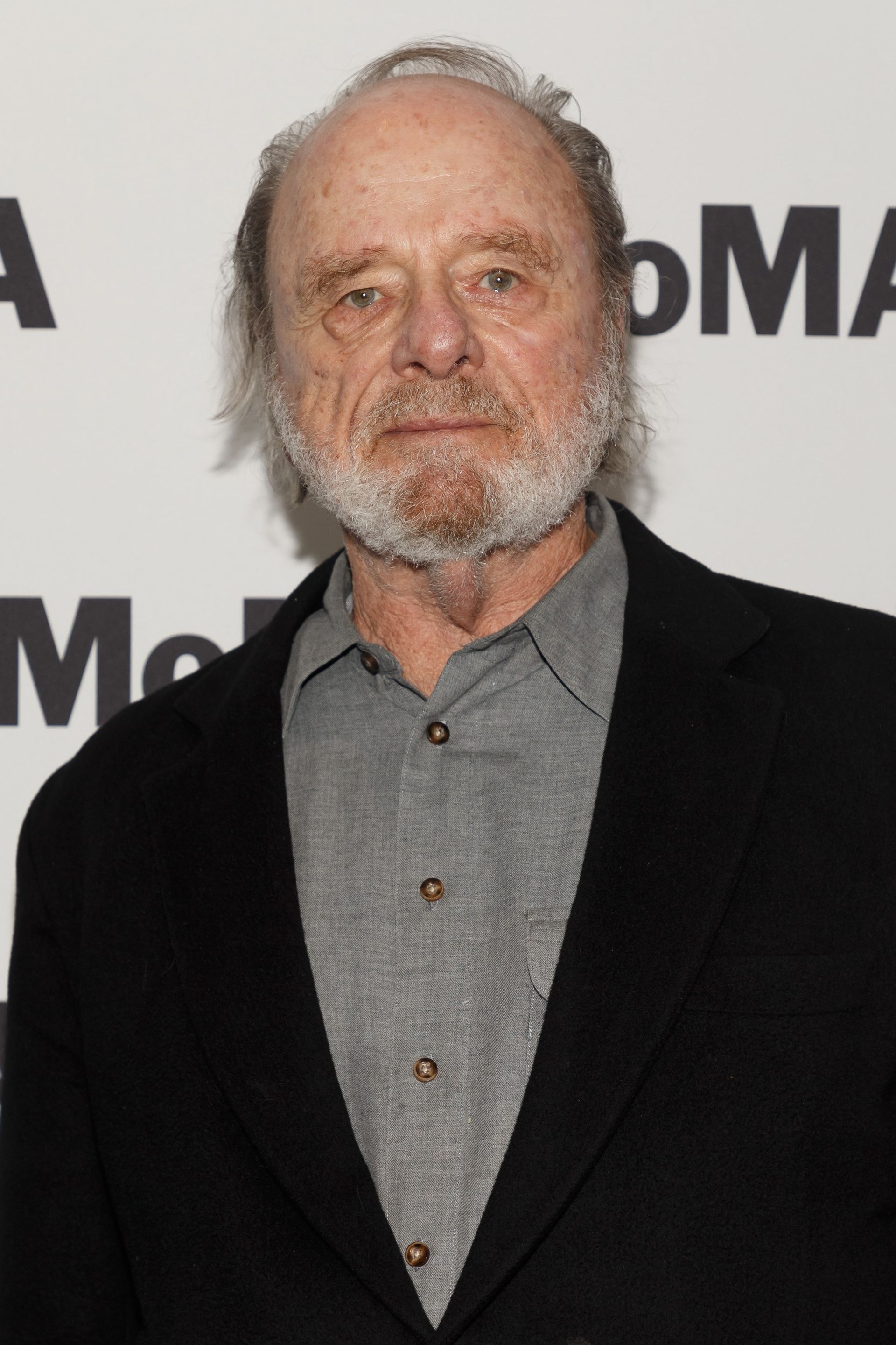 Photo of Harris Yulin