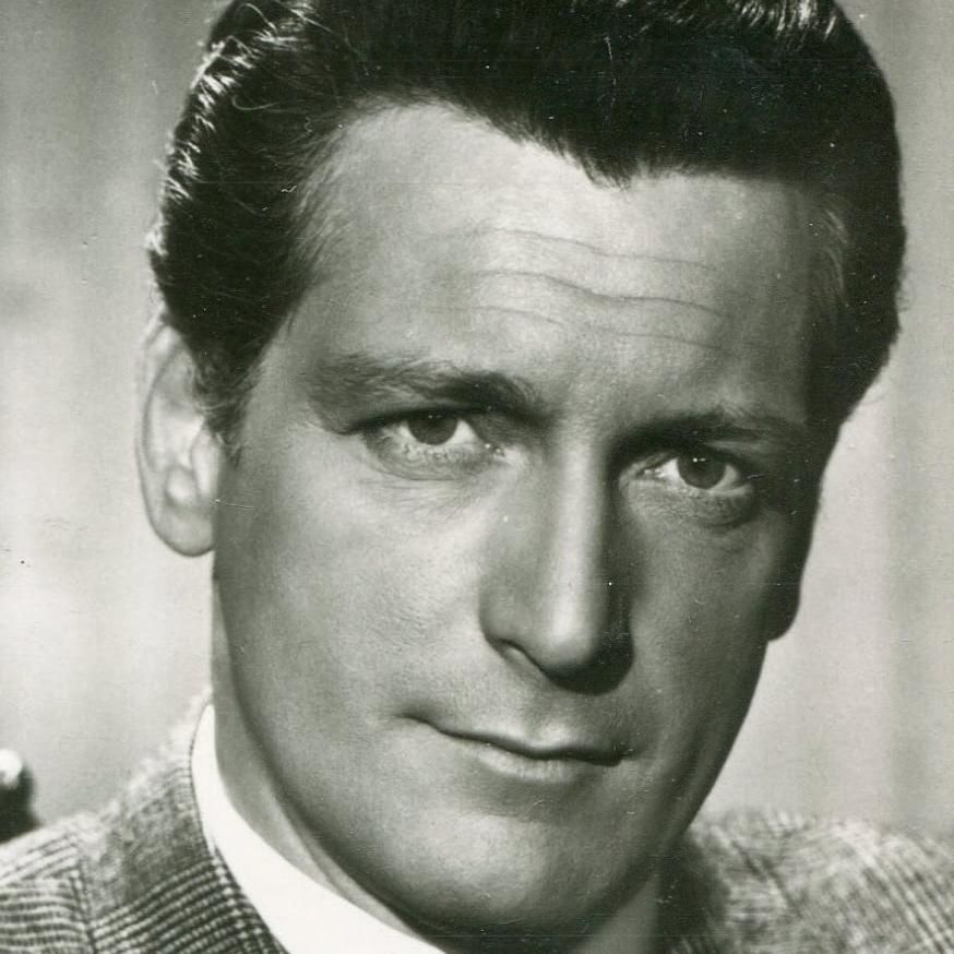 Photo of Carlos Thompson