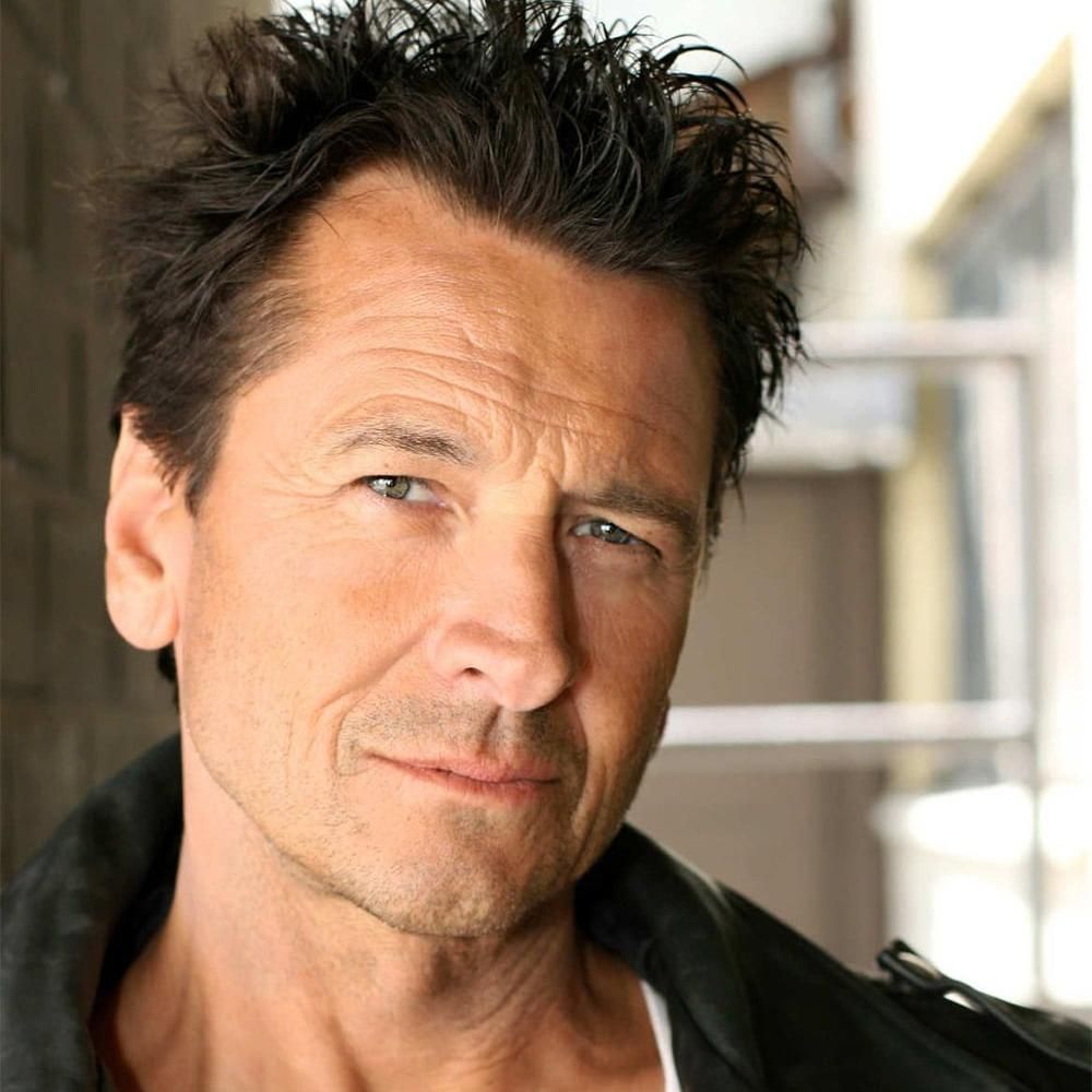 Photo of Mark Lindsay Chapman