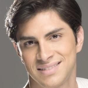 Photo of Cesar Flores