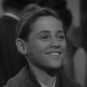 Photo of Raymond Severn