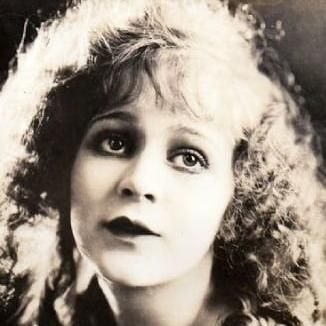 Photo of Claire Whitney