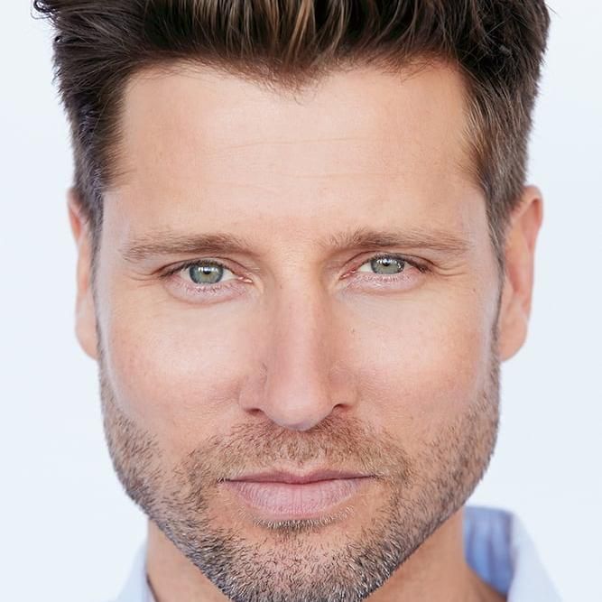 Photo of Damon Runyan