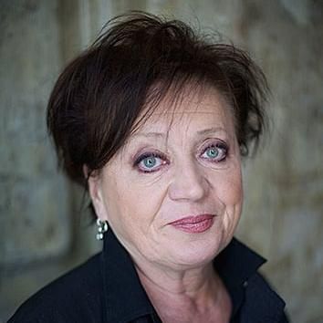 Photo of Csákányi Eszter