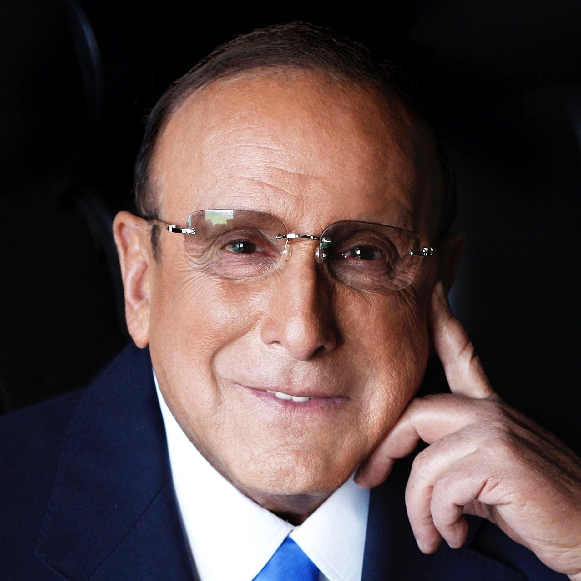 Photo of Clive Davis