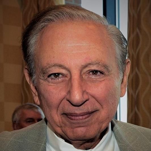 Photo of Robert Gallo