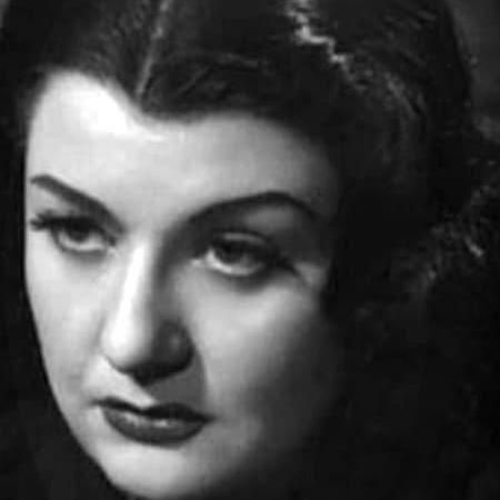 Photo of Mimi Chakib