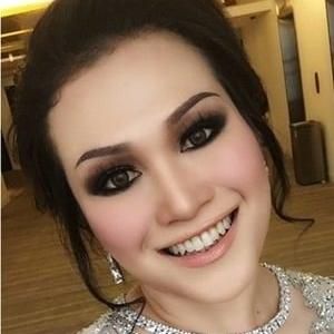 Photo of Zizie Izette
