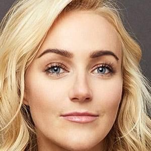 Photo of Betsy Wolfe