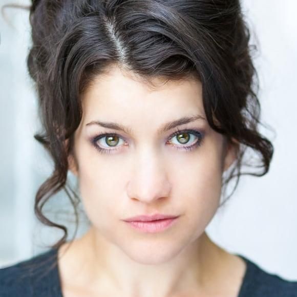 Photo of Sarah Stiles