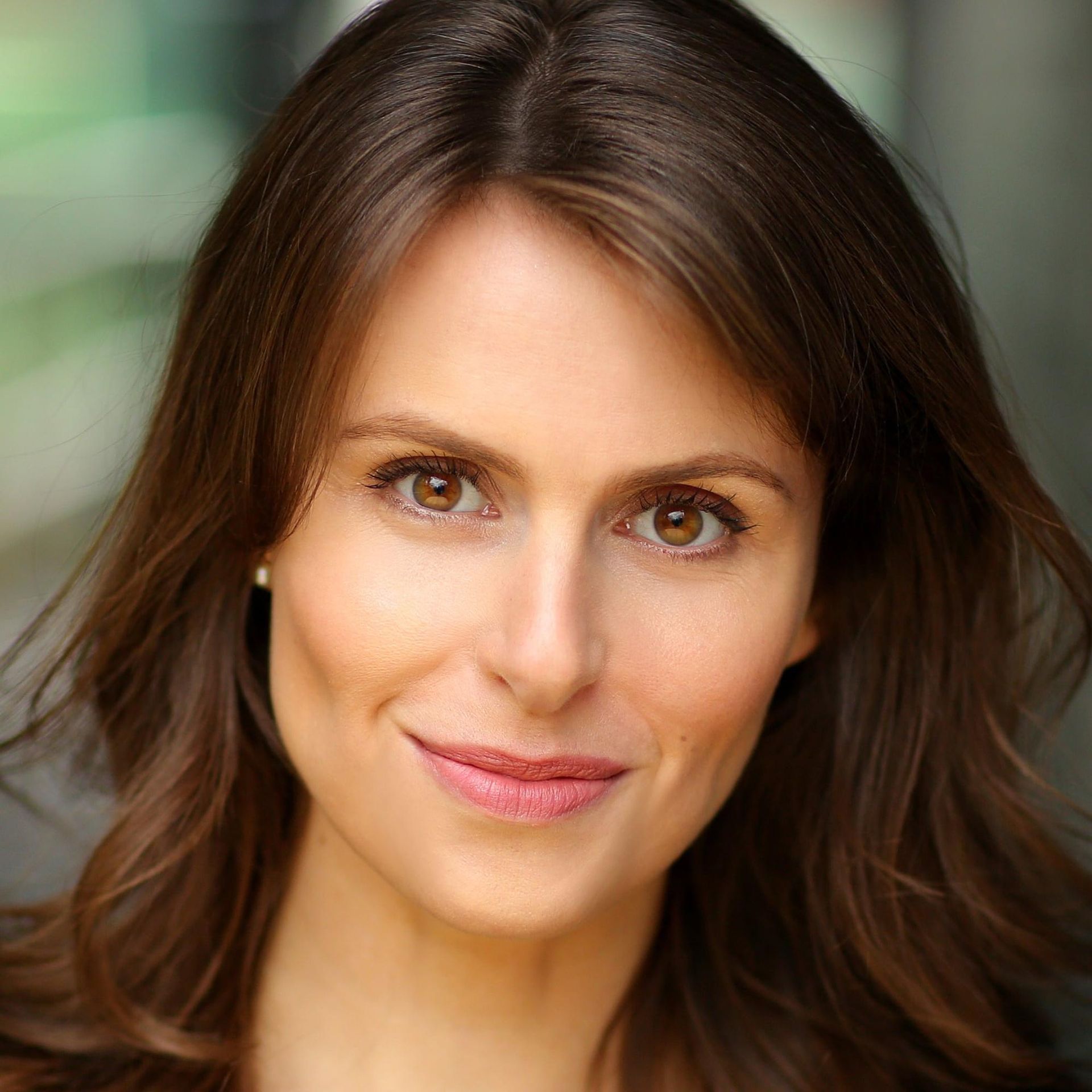 Photo of Ellie Taylor