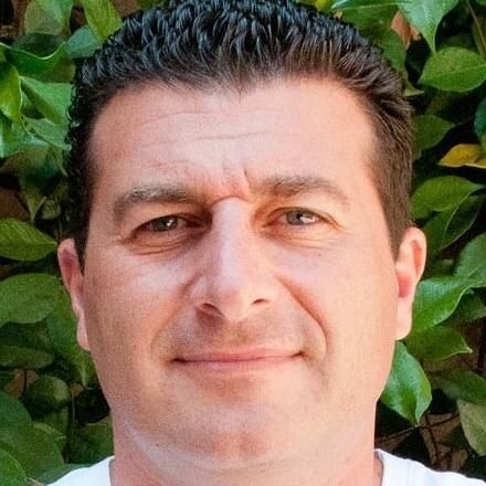 Photo of Laurent Kossayan