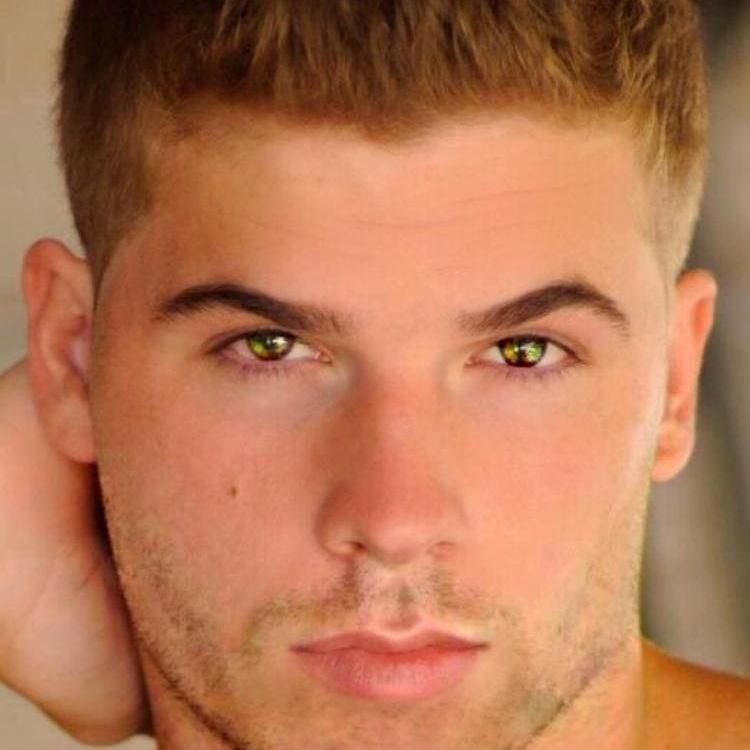 Photo of Casey Sullivan