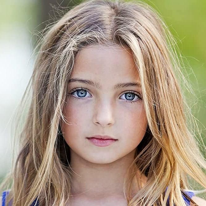 Photo of Chloe Graham