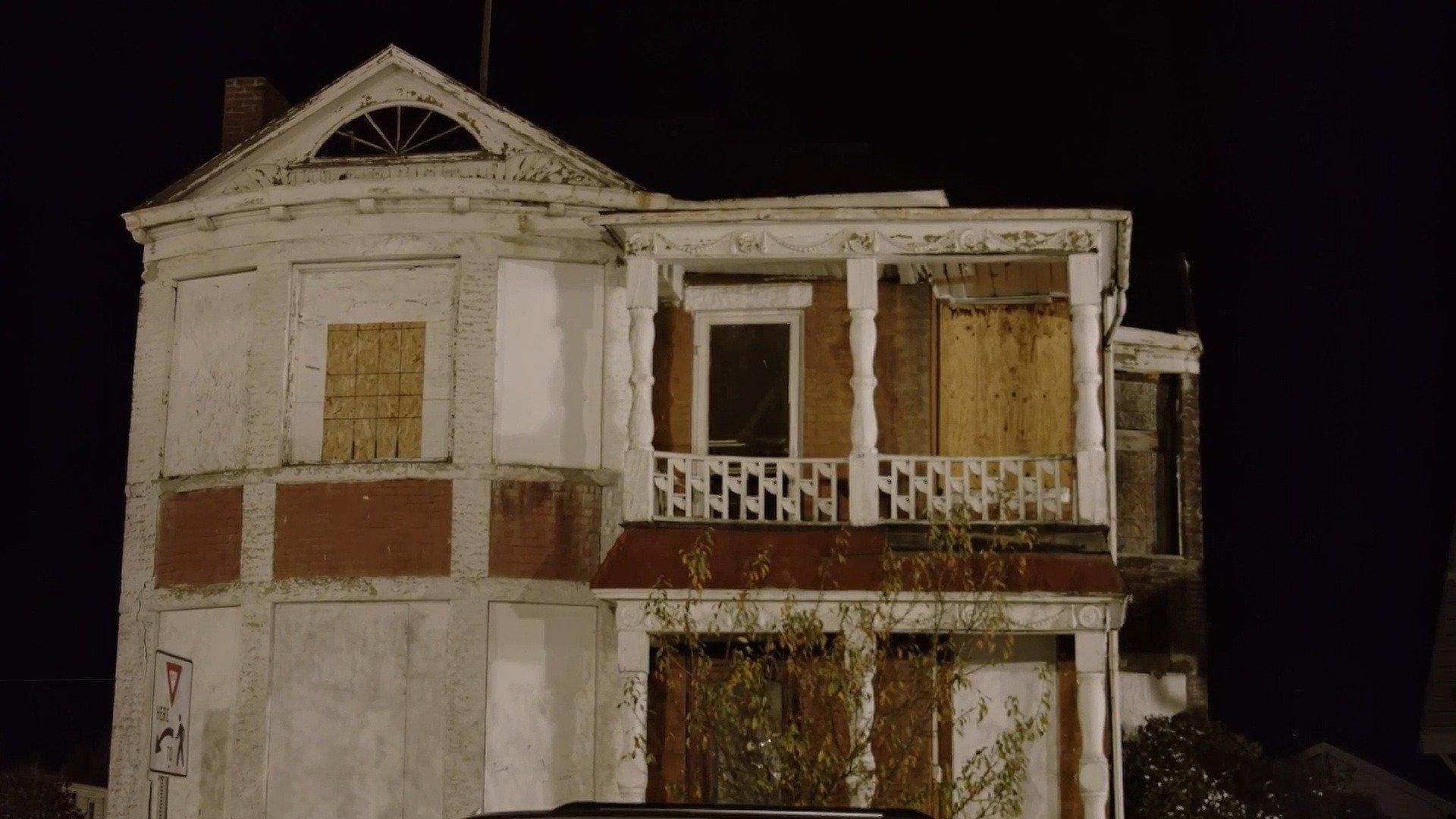 Watch The Ghost Town Terror · Season 1 Episode 5 · Let Us Have Her Full