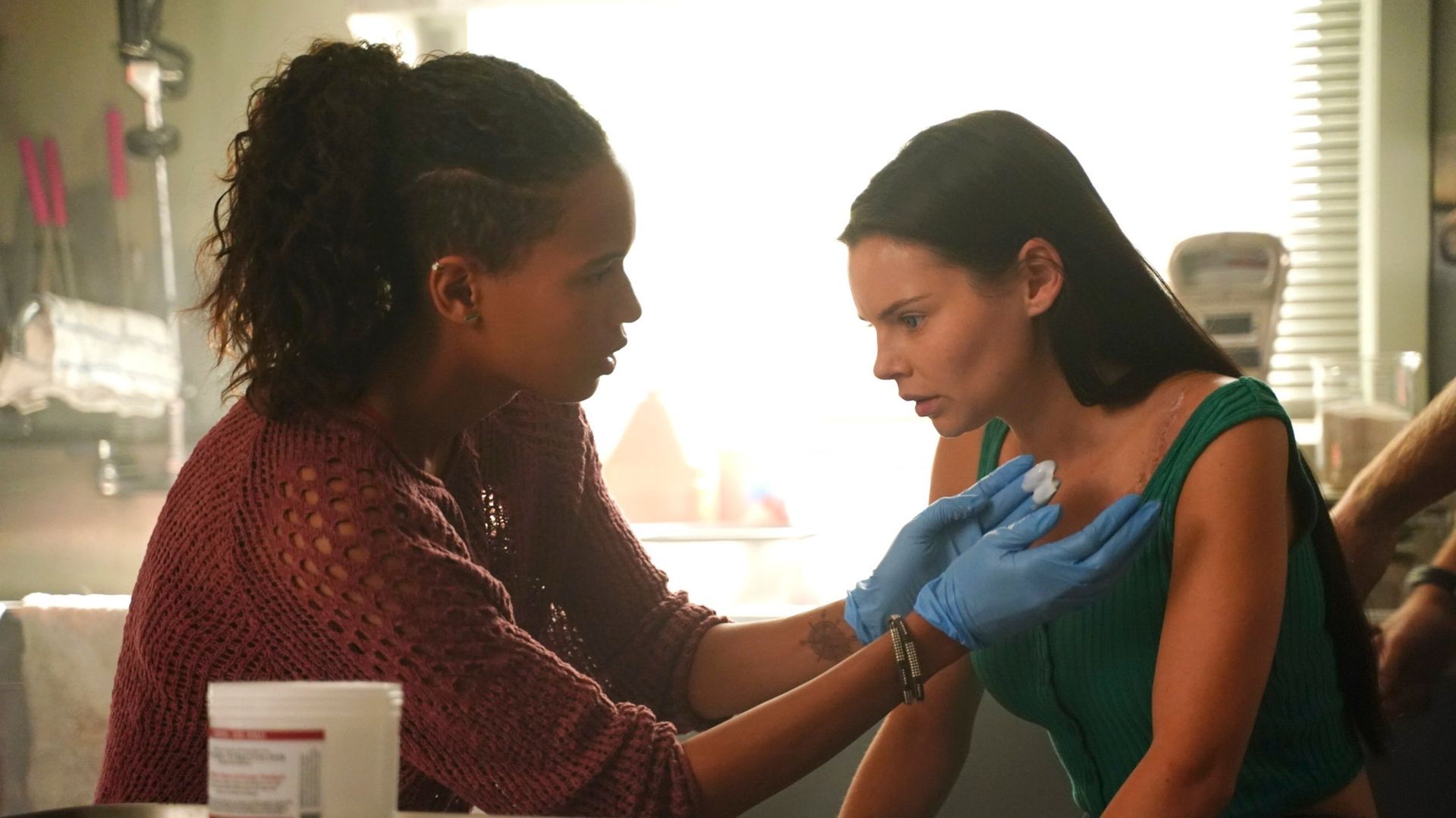 Watch Siren (2018) • Season 2 Full Episodes Online - Plex