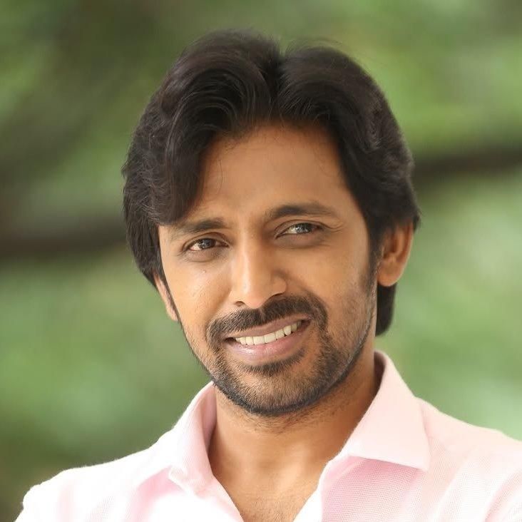 Watch Pelli Choopulu (2016) Full Movie Online Plex