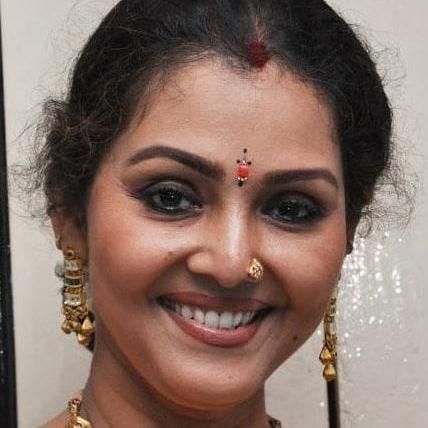 Watch Unnidathil Ennai Koduthen (1998) Full Movie Online Plex