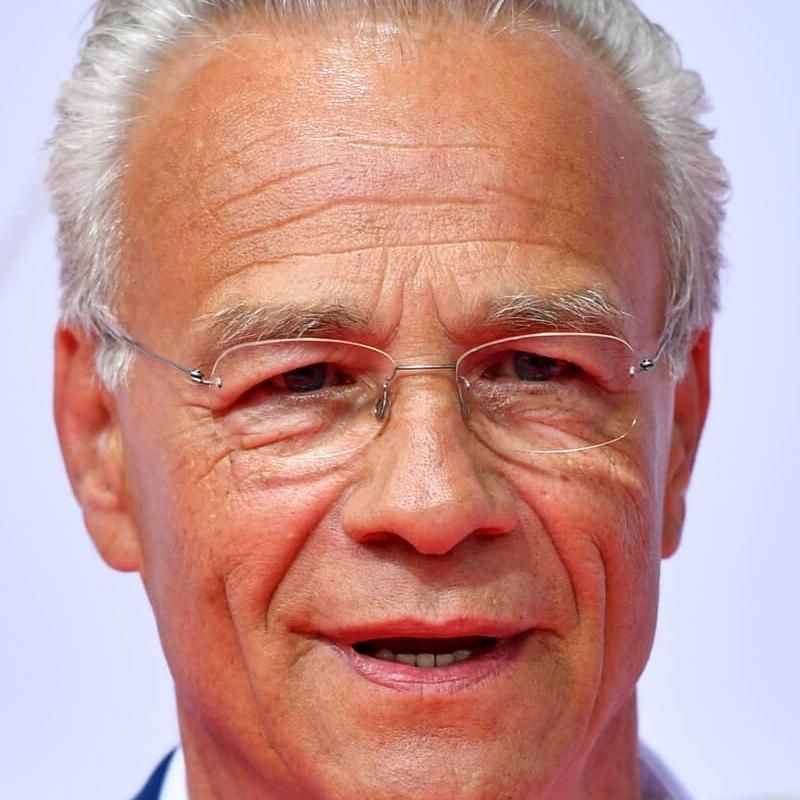 Photo of Klaus J. Behrendt