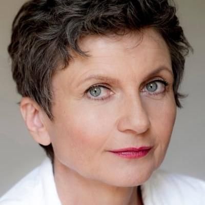 Photo of Angela Hobrig